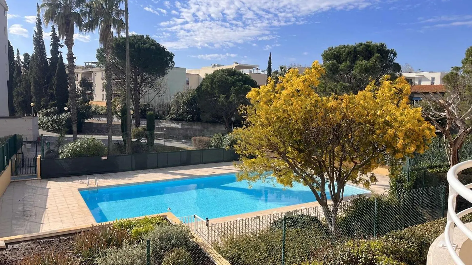 Apartment Appartement Confort 4 Pers, Proche Plage Et Centre, Parking Inclus - Saint Raphael - Fr-1-226A-46