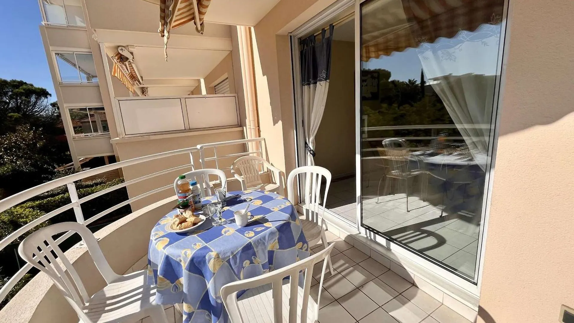 Appartement Confort 4 Pers, Proche Plage Et Centre, Parking Inclus - Saint Raphael - Fr-1-226A-46 Apartment Saint-Raphael (Var)