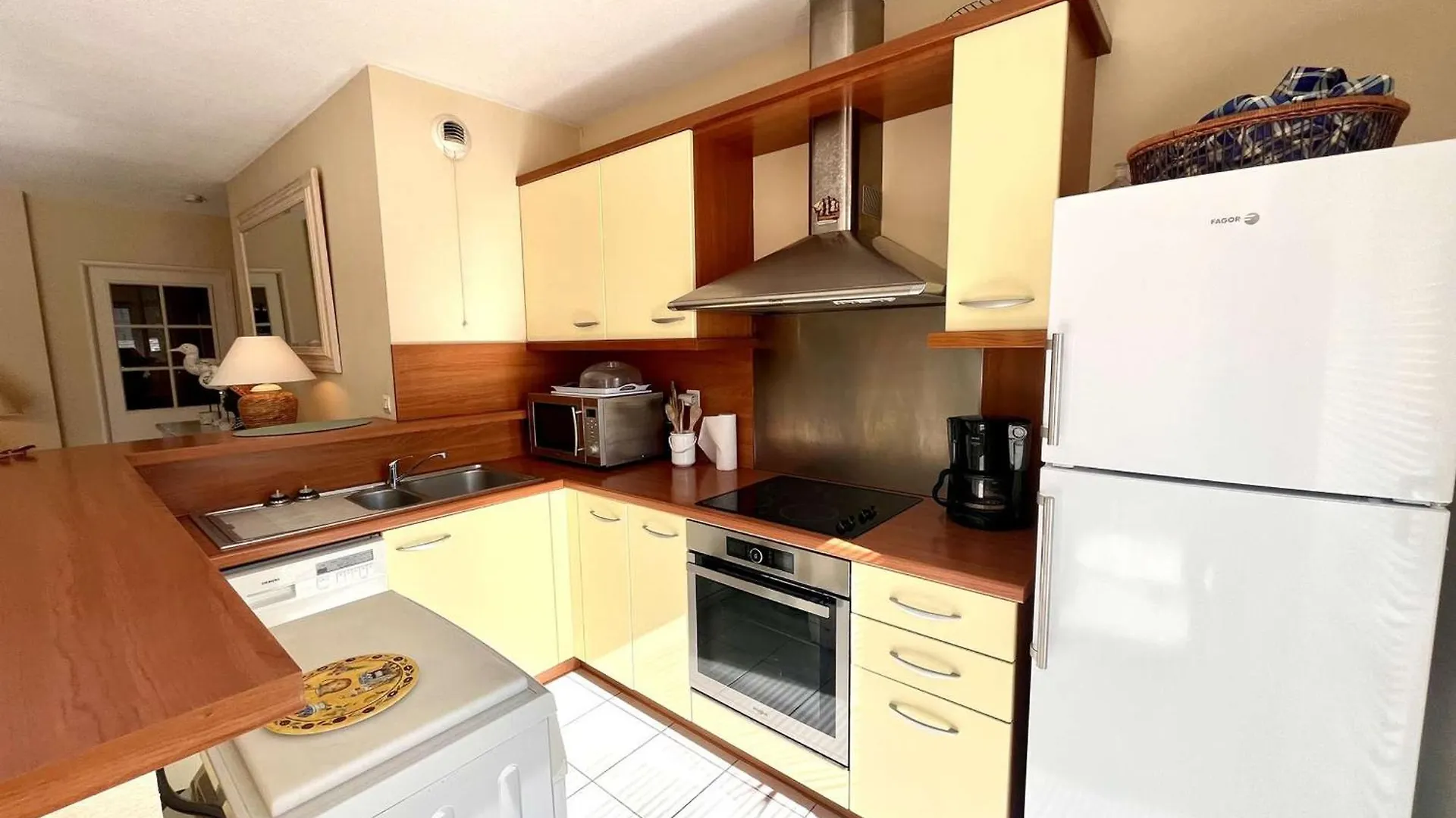 Apartment Appartement Confort 4 Pers, Proche Plage Et Centre, Parking Inclus - Saint Raphael - Fr-1-226A-46 France
