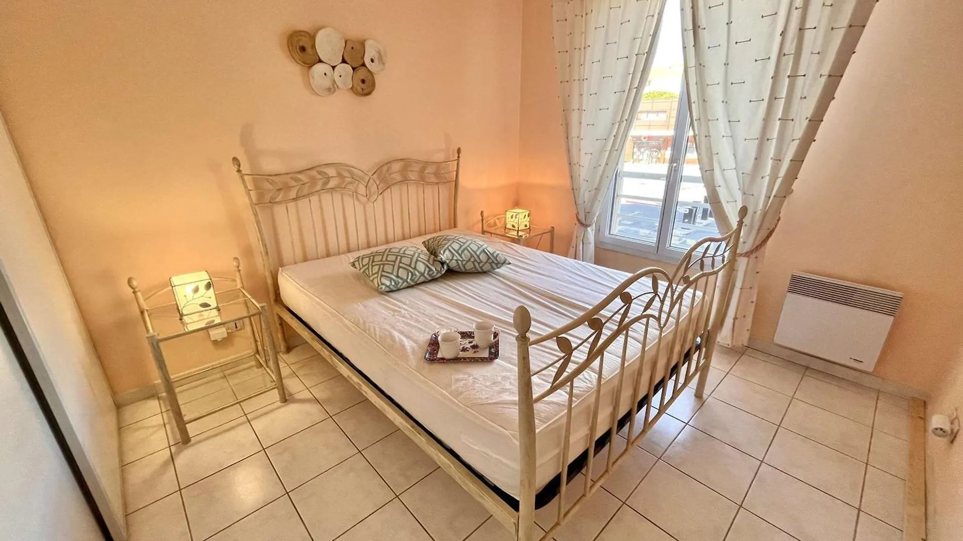 Apartment Appartement Confort 4 Pers, Proche Plage Et Centre, Parking Inclus - Saint Raphael - Fr-1-226A-46