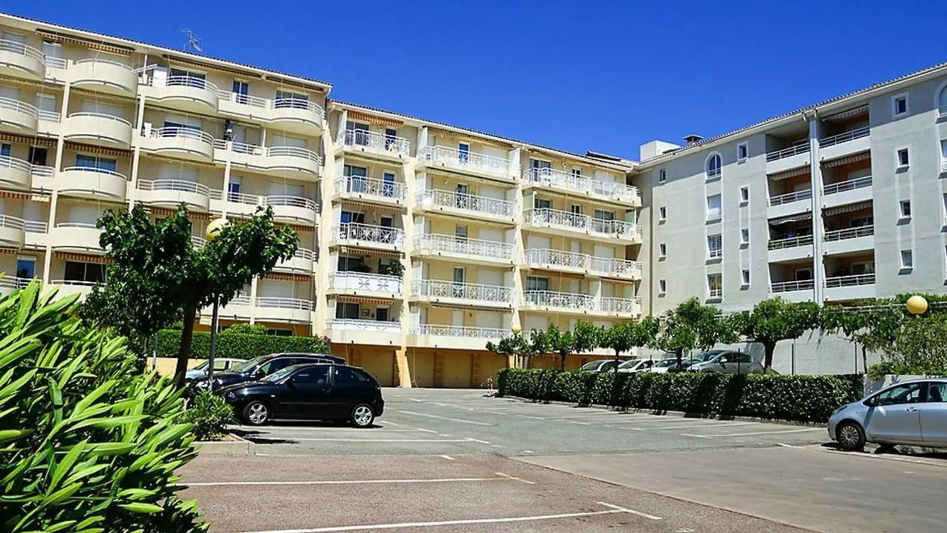 Appartement Confort 4 Pers, Proche Plage Et Centre, Parking Inclus - Saint Raphael - Fr-1-226A-46 France